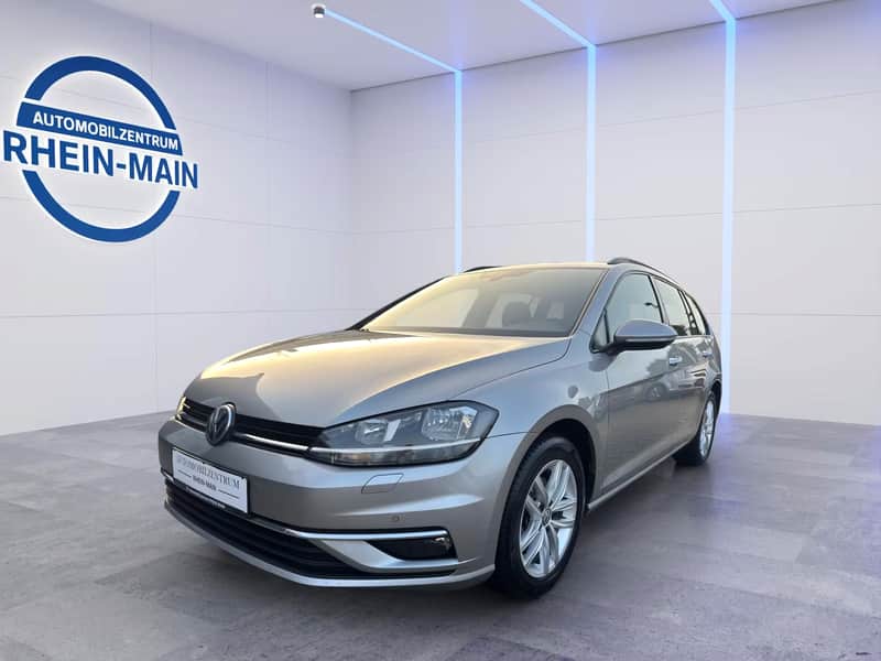 VW Golf Variant 1.6 TDI Highline im Studio des Automobilzentrums Rhein-Main