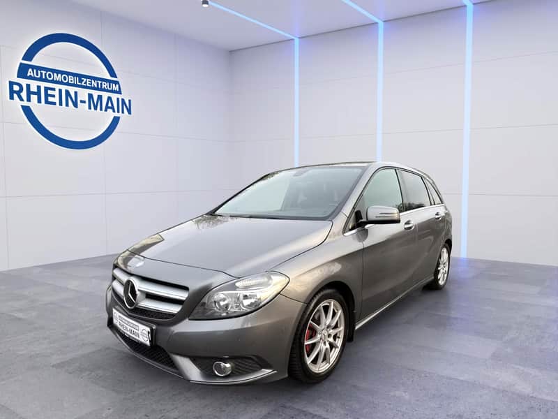 Mercedes-Benz B 180 CDI im Studio des Automobilzentrums Rhein-Main
